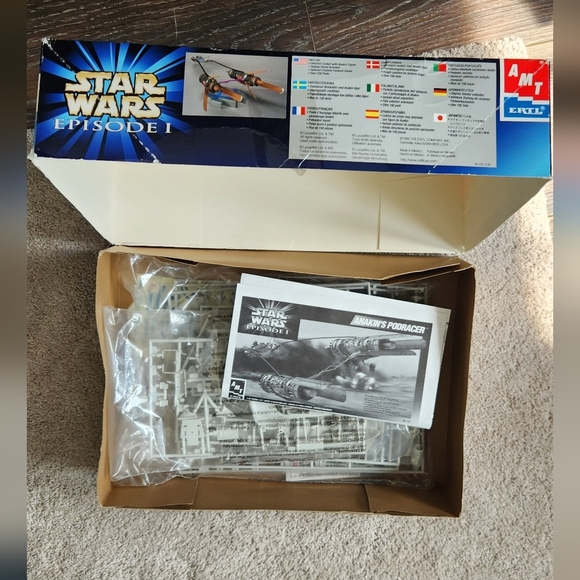 🚀✨ Star Wars Anakin’s Podracer Model Kit  Vintage Collector’s Item! Darth Vader - Picture 2 of 15
